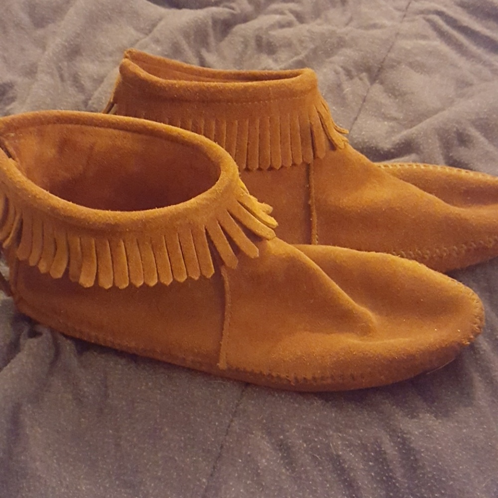 Leather moccasin